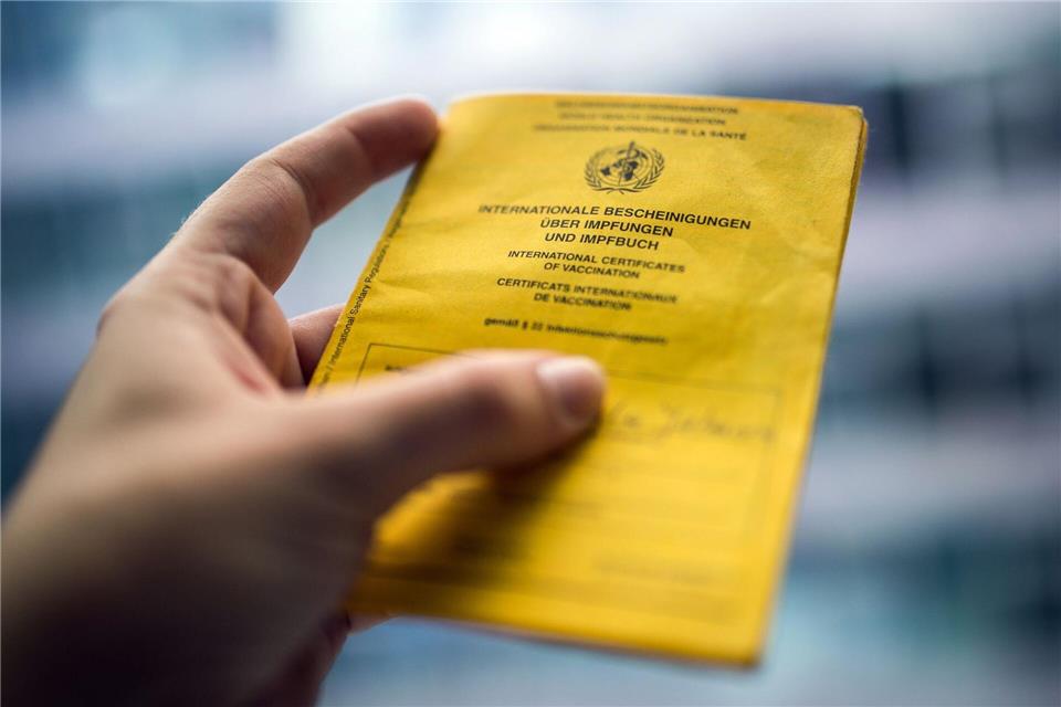 Bei Tierbissen kann Tetanus übertragen werden: Alle zehn Jahre sollte man die Impfung auffrischen lassen. picture alliance/dpa