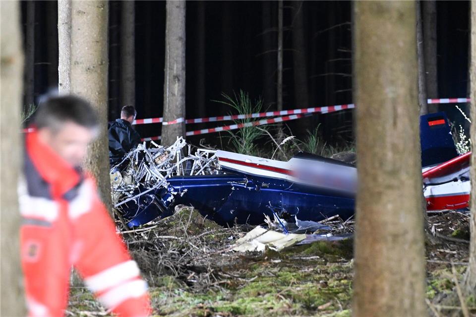 Bei dem Absturz starben beide Insassen.Benjamin Westhoff/dpa