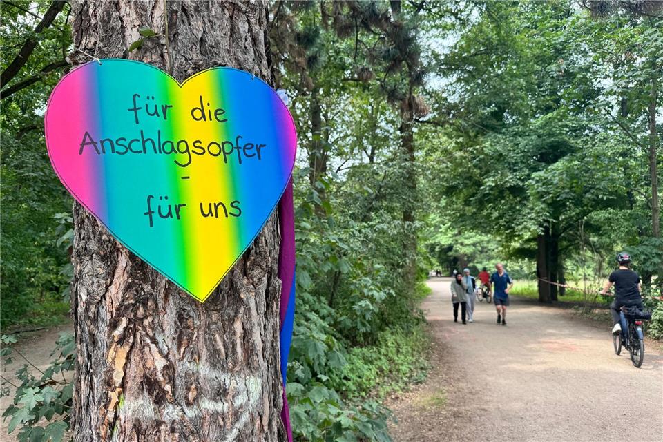 Bei dem Angriff wurden mehrere Menschen verletzt, zum Teil schwer.Elisa Schu/dpa