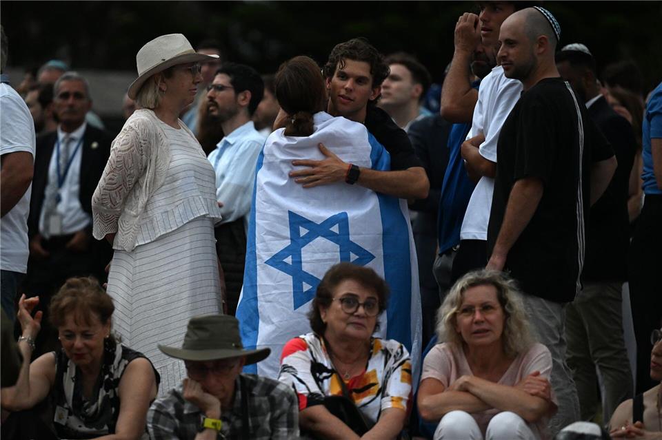 Bei dem Anschlag am vergangenen Sonntag wurden 15 Menschen getötet.Dean Lewins/AAP/dpa