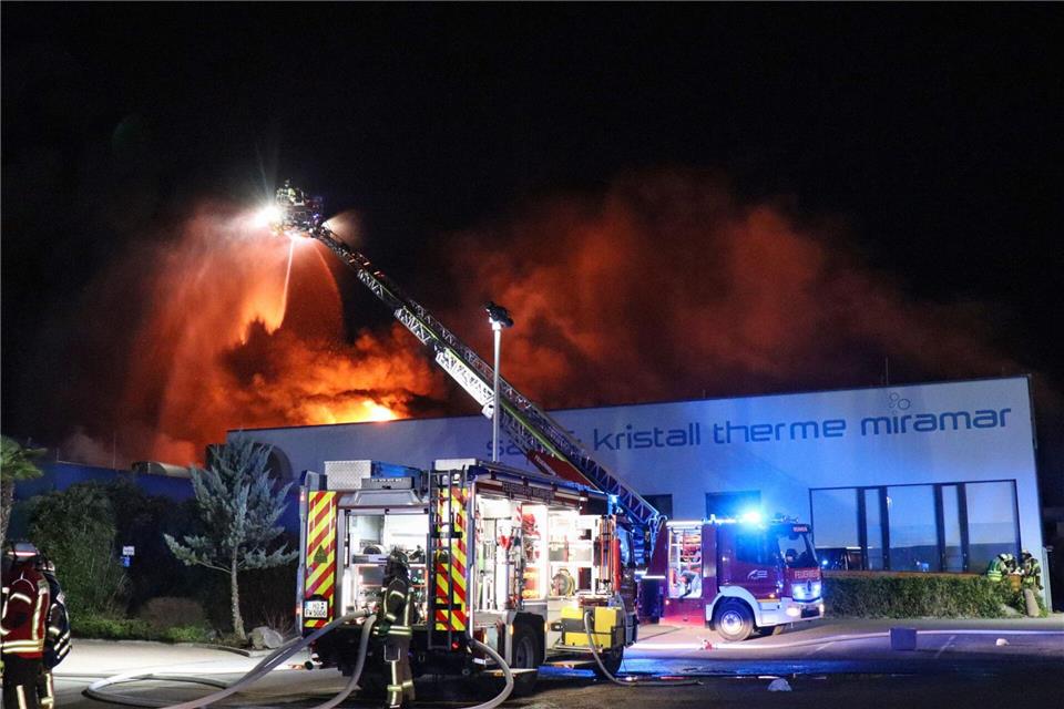Bei dem Brand im Dezember 2024 entstand laut Betreiber ein Schaden von mehr als 20 Millionen Euro. (Archivbild)Priebe/pr-video/dpa