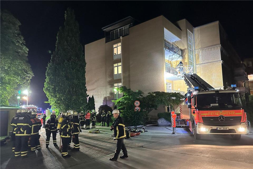 Bei dem Feuer im Marienkrankenhaus sind drei Menschen ums Leben gekommen. Steven Hutchings/dpa