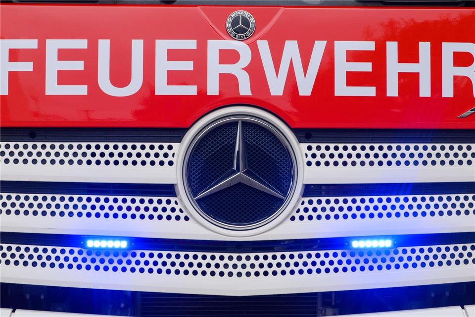 Bei dem Grundstücksbrand wurde niemand verletzt. (Symbolbild)Klaus-Dietmar Gabbert/dpa