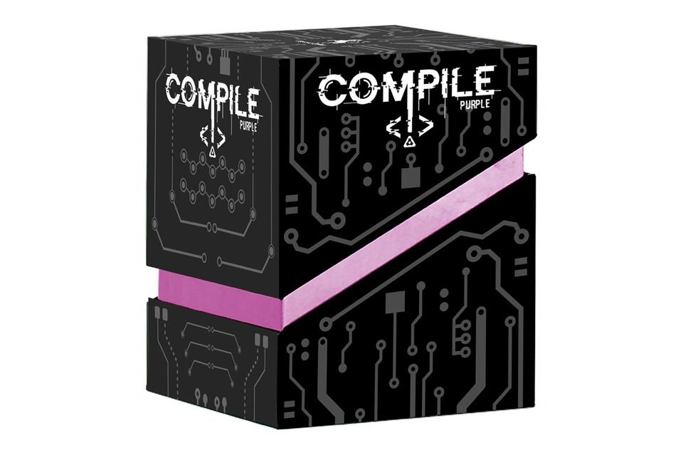 Bei dem Kartenspiel „Compile (Purple Edition)“ treten zwei künstliche Intelligenzen im Duell gegeneinander an. Ein Spiel dauert ca. 20 bis 40 Minuten.Pegasus Spiele/dpa-tmn