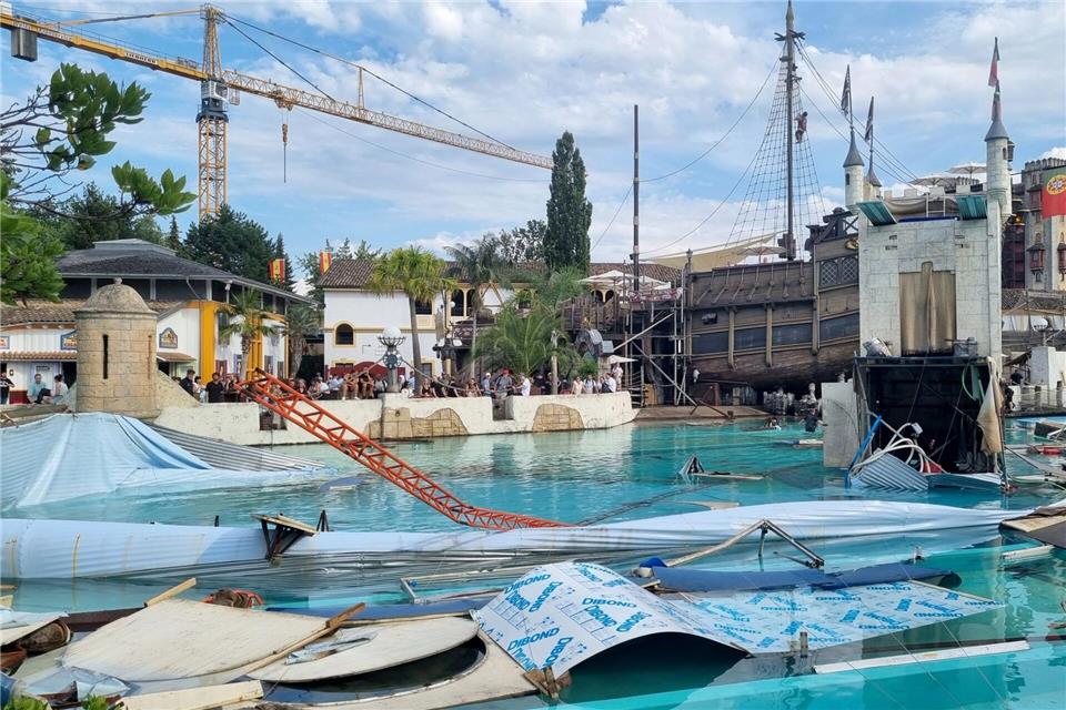 Bei dem Unfall im größten Freizeitpark in Deutschland waren im August 2023 mehrere Menschen verletzt worden. (Archivbild) Pascal Czech/dpa