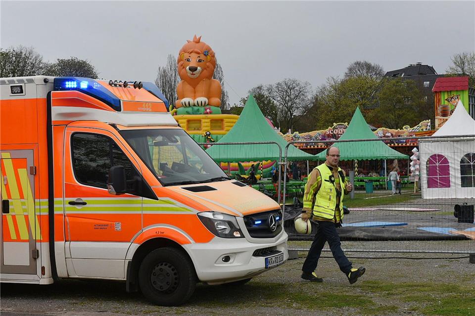 Bei dem Unfall waren nach Gerichtsangaben drei Kinder verletzt worden (Archivbild)Alex Forstreuter/dpa