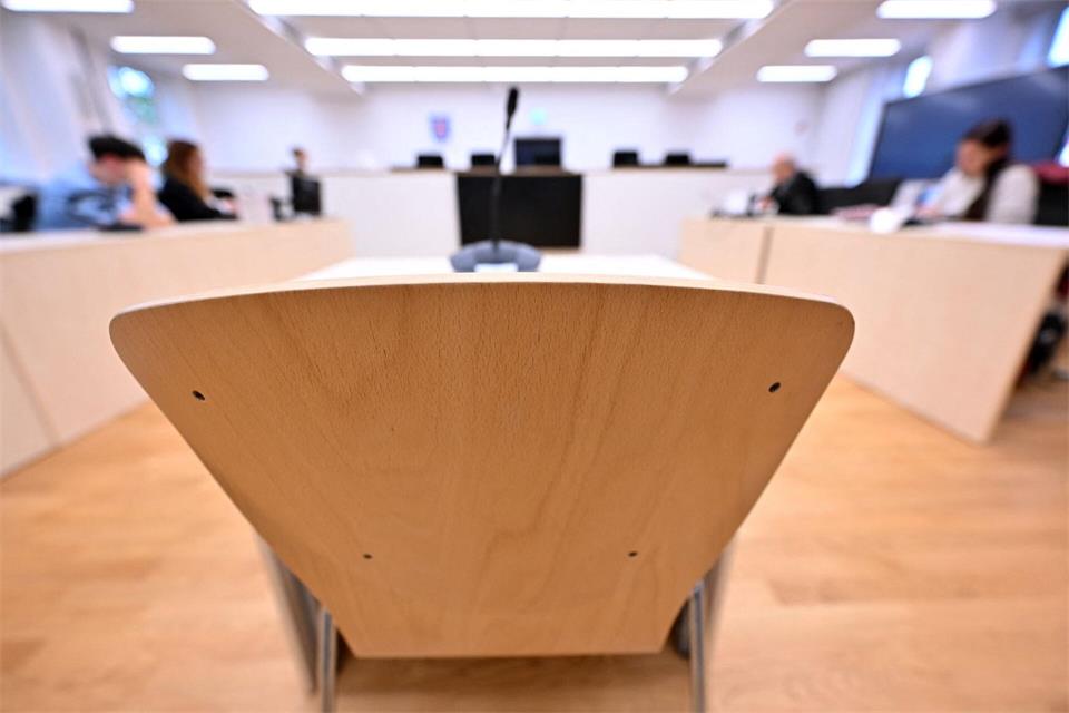 Bei dem erneuten Prozess musste die Jugendkammer lediglich zum Strafausspruch urteilen – den grundsätzlichen Schuldspruch des Totschlags hatte der Bundesgerichtshof nicht moniert. Martin Schutt/dpa