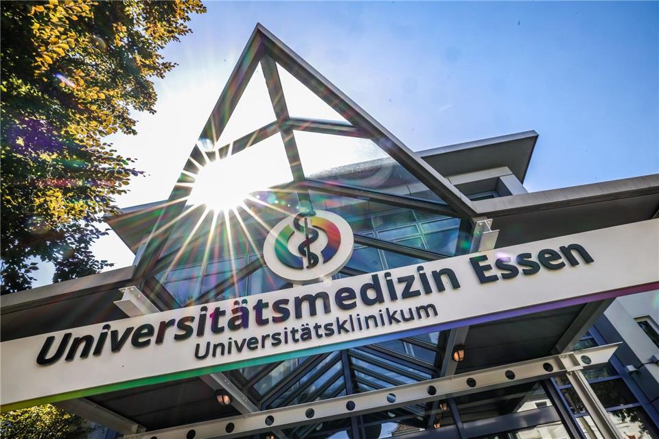 Bei den Ermittlungen gegen einen Krankenpfleger der Uni-Klinik Essen wurden mutmaßliche Opfer identifiziertChristoph Reichwein/dpa