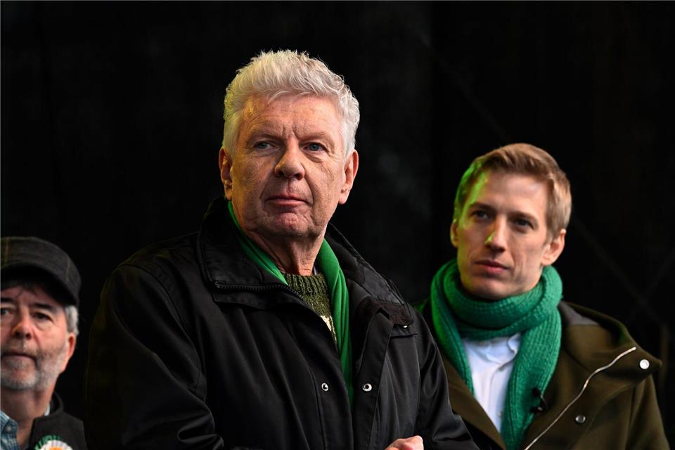 Bei den Kommunalwahlen war der 67-Jährige deutlich seinem Herausforderer Dominik Krause (Grüne) unterlegen. (Archivbild) Felix Hörhager/dpa