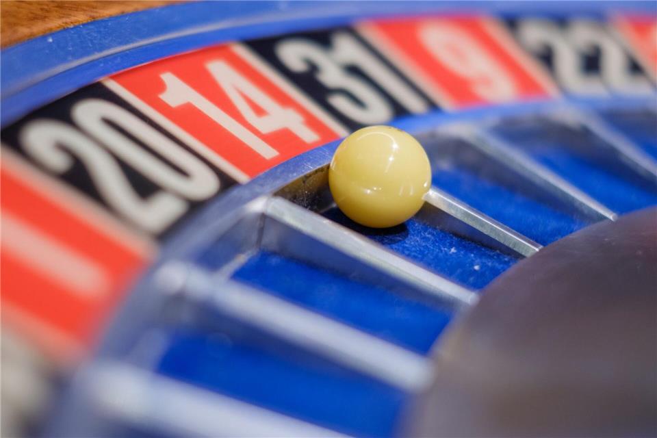 Bei den Spielbanken in Niedersachsen könnte am Mittwoch das Roulette ausfallen. (Symbolbild)Ole Spata/dpa