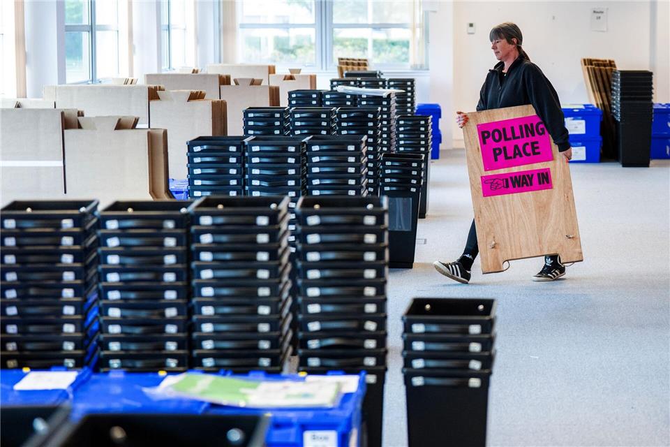 Bei den anstehenden Regional- und Kommunalwahlen muss die regierende Labour-Partei mit heftigen Niederlagen rechnen.Jane Barlow/PA Wire/dpa