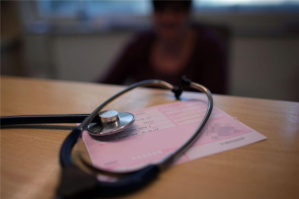 Bei den gefälschten Rezepten handelt es sich um solche in Papierform. (Symbolbild)picture alliance / dpa