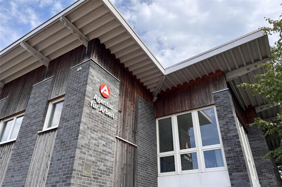 Bei der Agentur für Arbeit in Borken unterstützen Beraterinnen und Berater junge Leute bei der Berufsfindung.