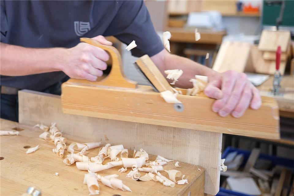 Bei der Ausbildung übersteigt das Angebot im Norden auch dieses Jahr deutlich die Nachfrage. (Symbolbild)Bernd Weissbrod/dpa