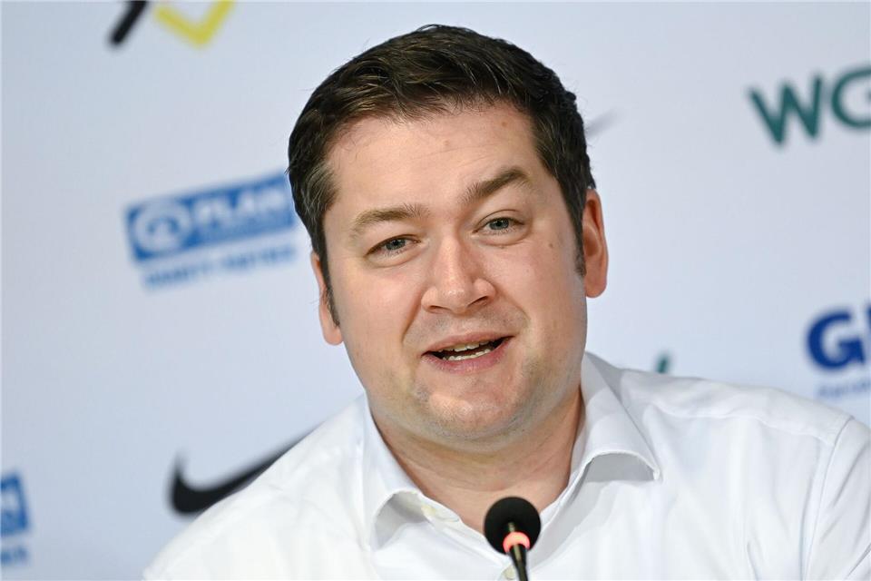 Bei der Bettenanzahl könne das Braunschweiger Krankenhaus mit der Medizinischen Hochschule Hannover mithalten, sagt Braunschweigs Oberbürgermeister. (Archivbild)Swen Pförtner/dpa