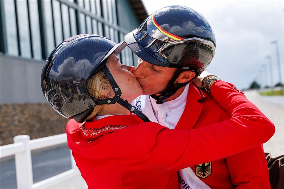 Bei der EM feierten Richard Vogel und Sophie Hinners als Paar, jetzt sind sie getrennt. (Archivbild)Stefan Lafrentz/Sportfotos Lafrentz/dpa