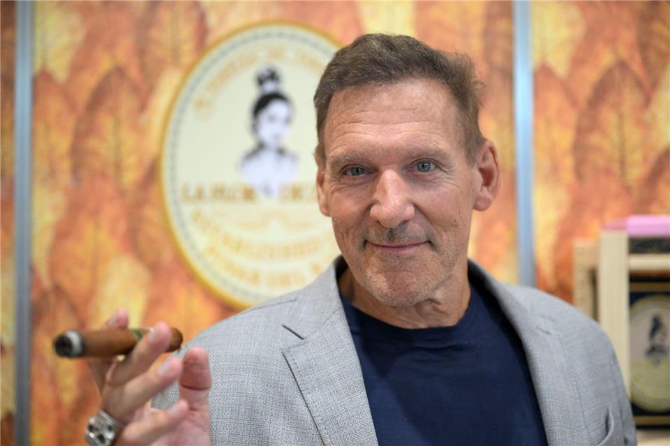 Bei der Intertabac bewarb Ralf Moeller Zigarren eines lateinamerikanischen Herstellers. Wolf von Dewitz/dpa