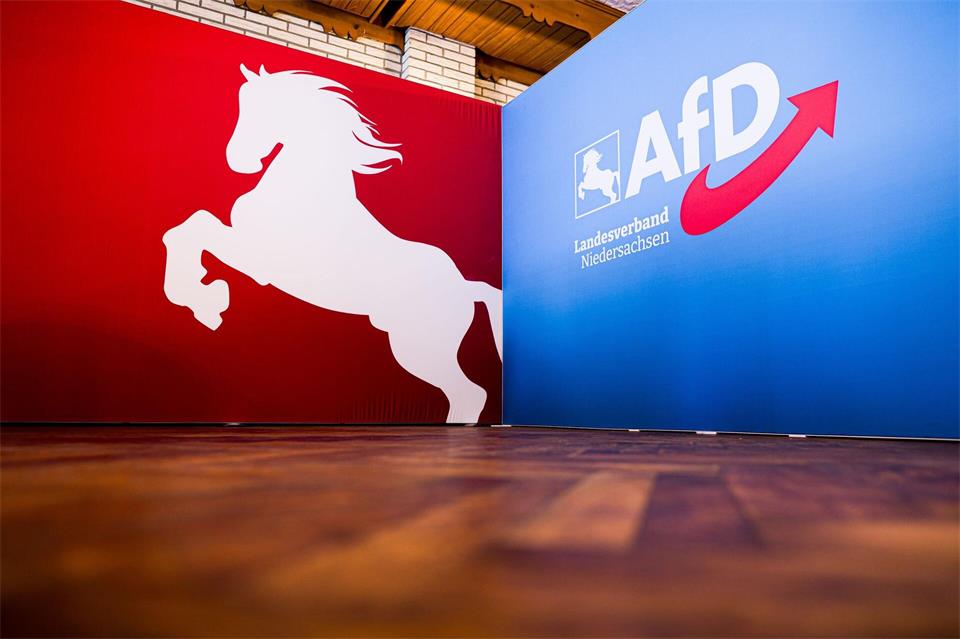 Bei der Kommunalwahl in Niedersachsen erhielt die AfD am 13. September auf Kreisebene 15,9 Prozent der Stimmen. Einigen Kandidaten der Partei wurde wegen ihrer Kandidatur gekündigt. (Symbolbild)Moritz Frankenberg/dpa