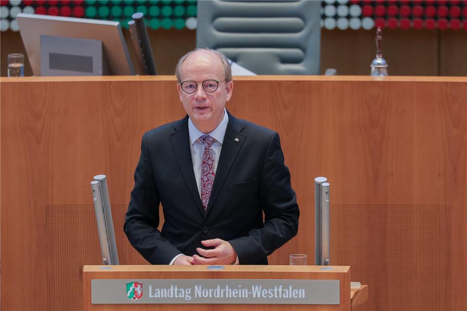 Bei der Landtagswahl 2027 will Kuper nicht mehr antreten.Rolf Vennenbernd/dpa