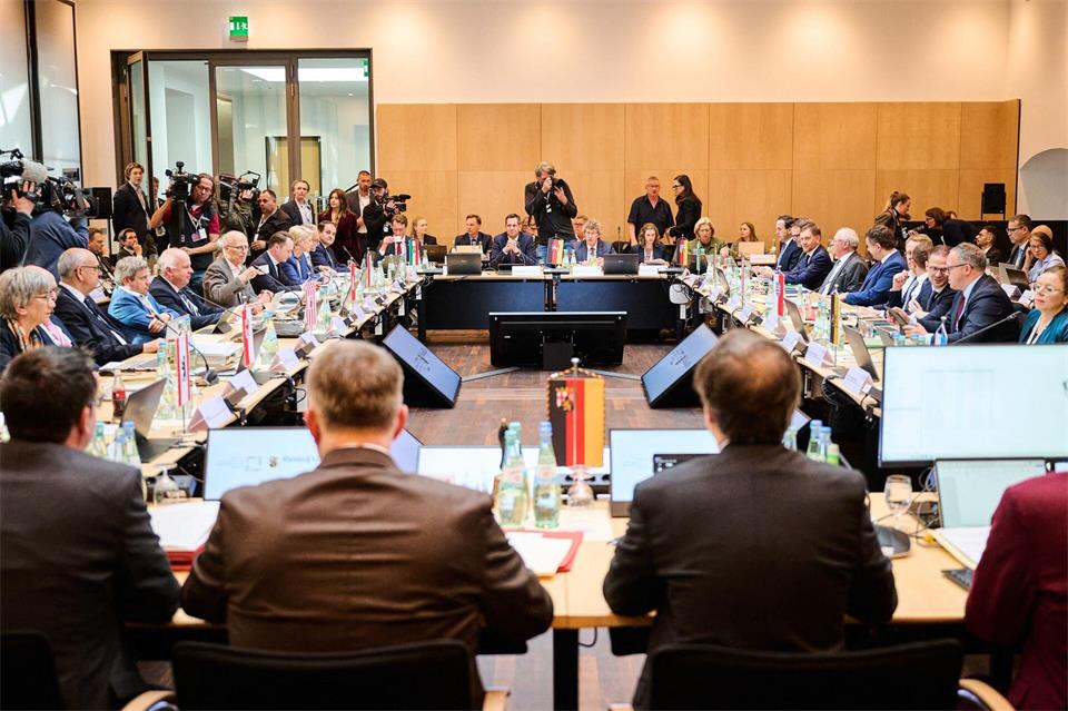 Bei der Ministerpräsidentenkonferenz gab es viel zu besprechen. Sebastian Christoph Gollnow/dpa