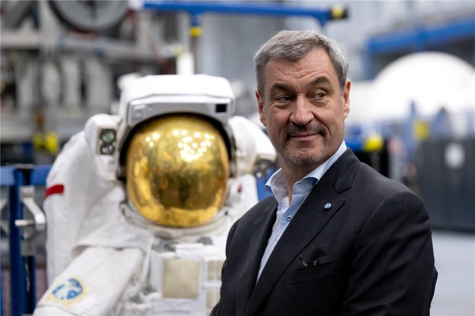 Bei der NASA in Houston fühlt sich Weltraum-Fan Söder sichtlich wohl.Sven Hoppe/dpa