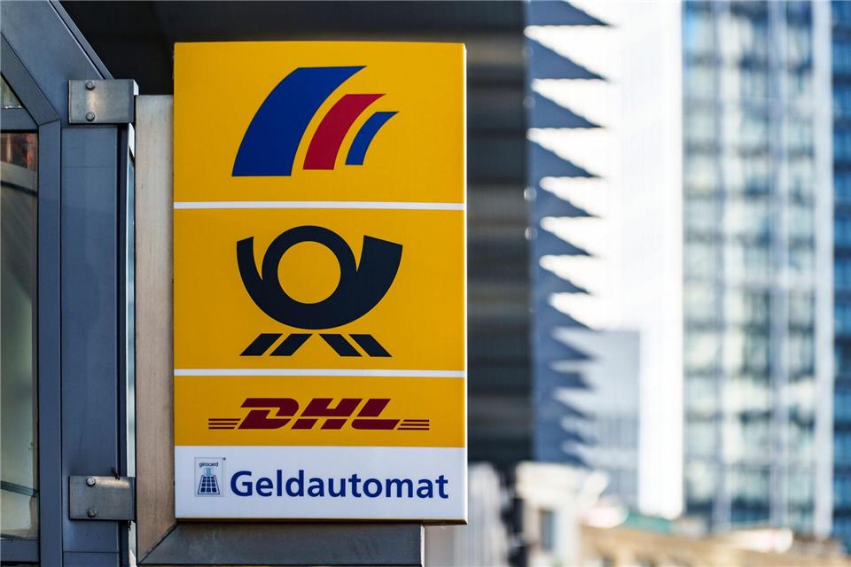 Bei der Postbank läuft seit Mitte Juni bundesweit die Urabstimmung über einen unbefristeten Streik. (Archibild)Andreas Arnold/dpa