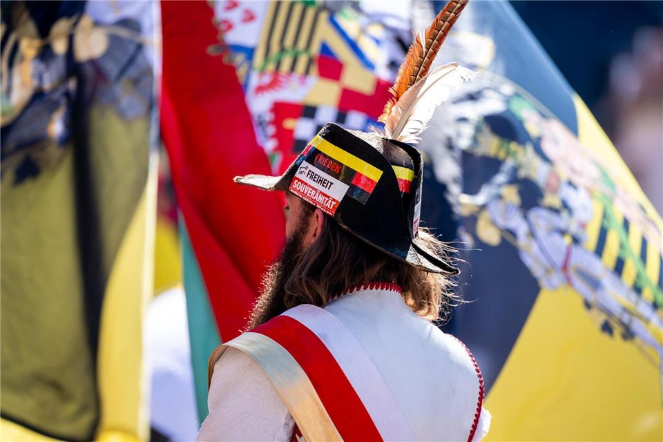 Bei der Razzia in der „Reichsbürger“-Szene gibt es eine Festnahme in Rheinland-Pfalz. (Archivbild)Jacob Schröter/dpa