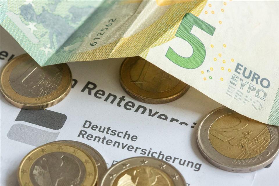 Bei der Rente sollen die Weichen grundsätzlich neu justiert werden. (Symbolbild)Fernando Gutierrez-Juarez/dpa