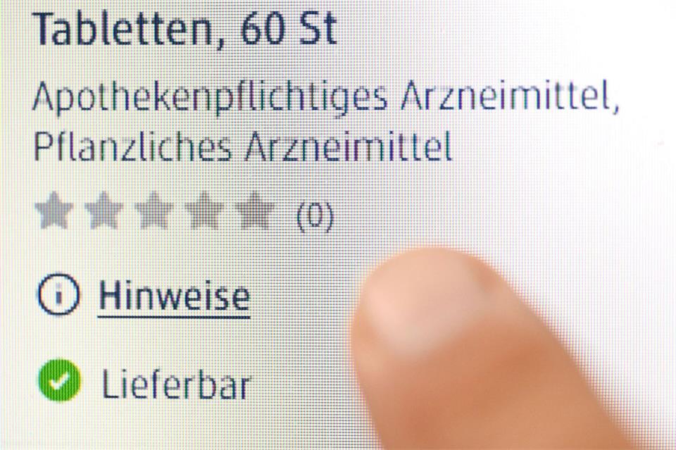 Bei der Versand-Apotheke von dm bekommt man apothekenpflichtige, rezeptfreie Medikamente.Bernd Weißbrod/dpa