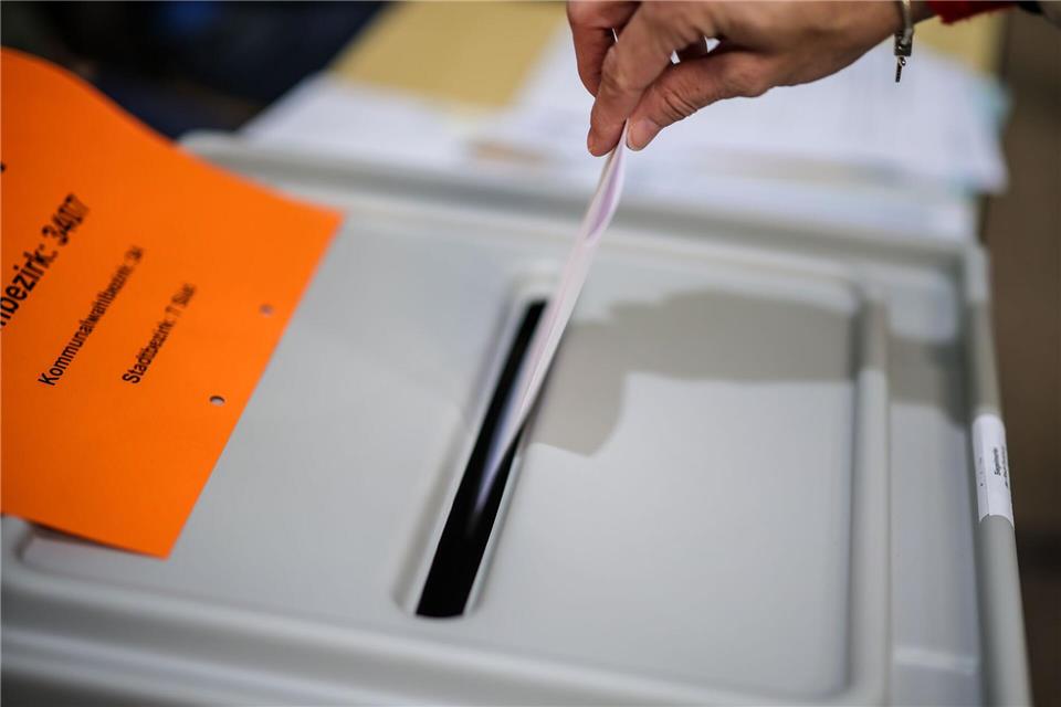 Bei der Wahlbeteiligung gibt es bislang in NRW kein einheitliches Bild. Christoph Reichwein/dpa