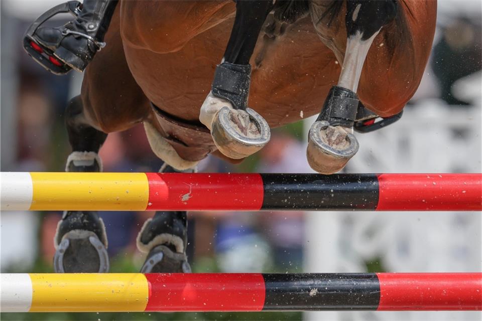 Bei der ersten Prüfung der deutschen Meisterschaft hat sich Paweena Hoppe den Sieg gesichert.