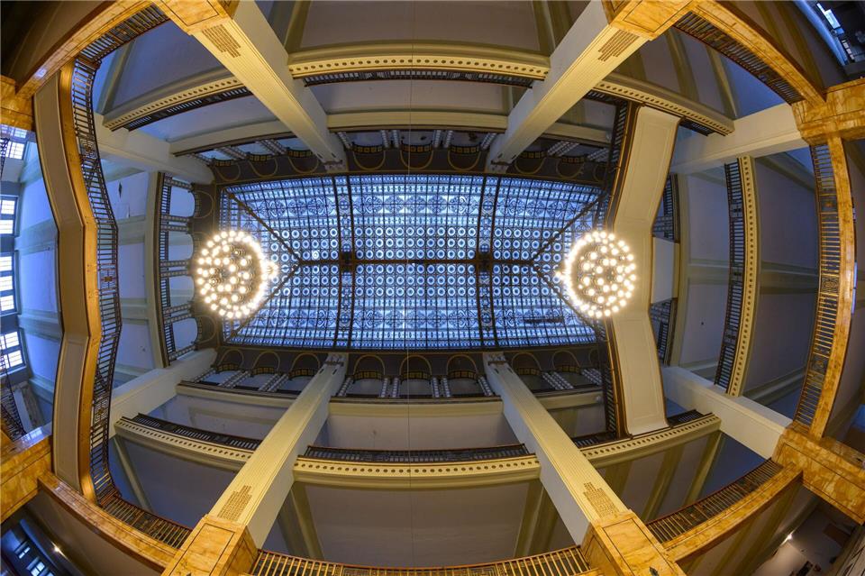 Bei der geplanten Sanierung des Görlitzer Jugendstil-Kaufhauses sind jetzt Fragen des Denkmalschutzes geklärt (Archivbild).Robert Michael/dpa