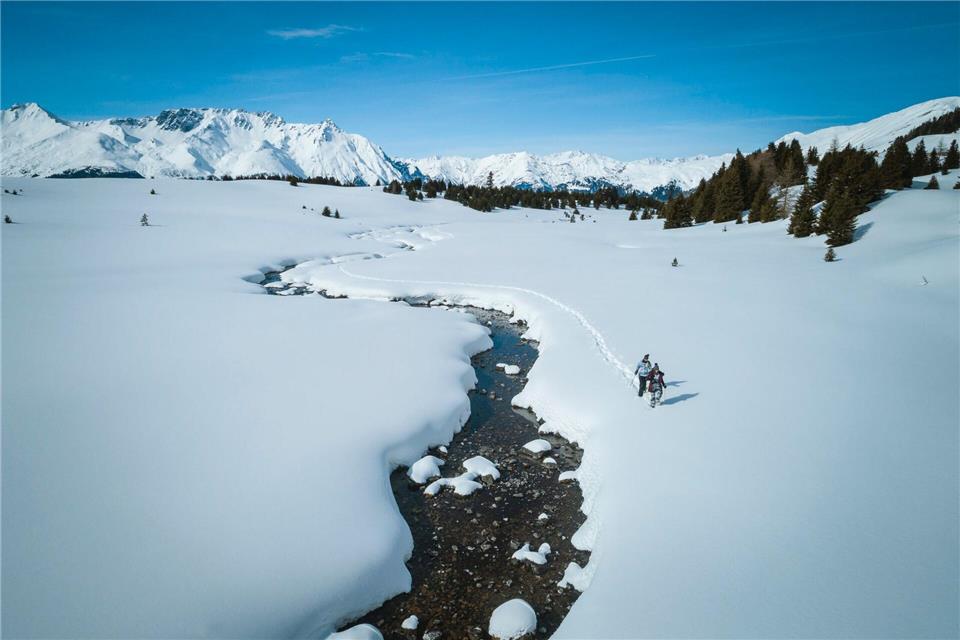 Bei diesem Panorama lässt man die Skier schon mal zugunsten der Wanderschuhe liegen: In Nauders steht ein neuer Winterwanderweg zur Verfügung.Florian Albert/TVB Tiroler Oberland Nauders/dpa-tmn
