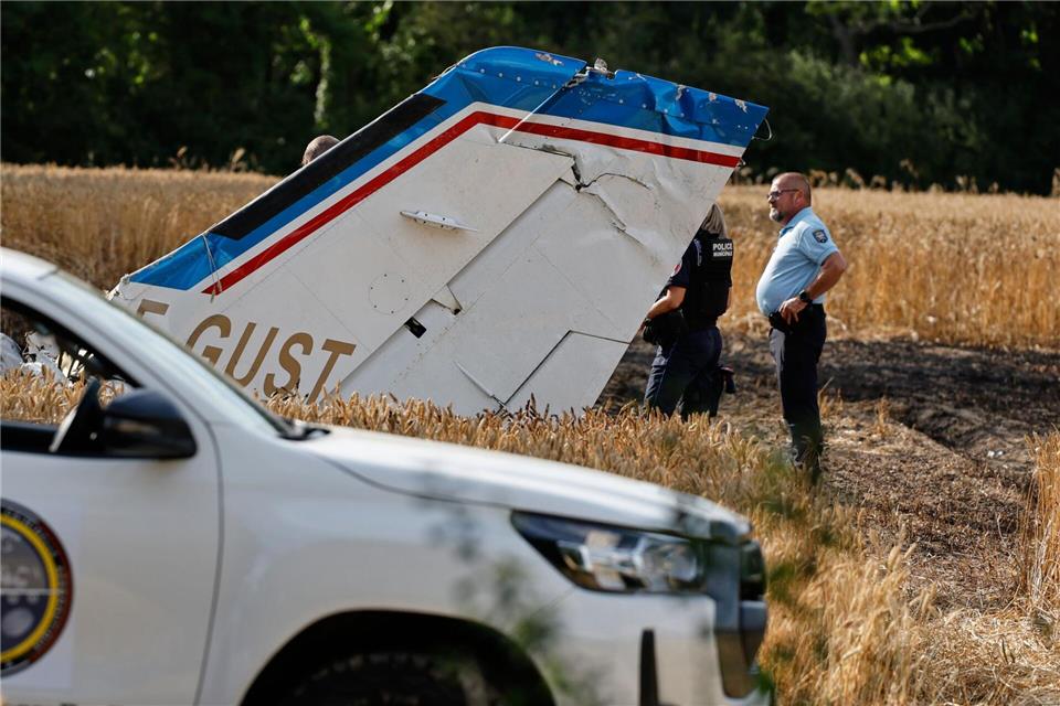 Bei einem Absturz eines Propellerflugzeugs sind zwei Menschen ums Leben gekommen, darunter der Mitgründer der weltweit bekannten Videospielfirma Ubisoft, Claude Guillemot.Jeremia Gonzalez/AP/dpa