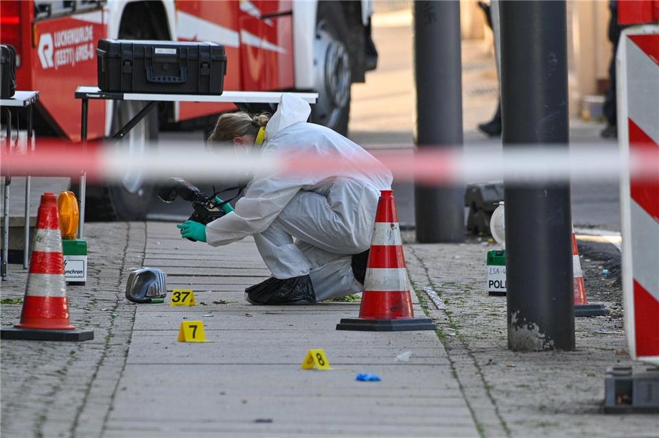 Bei einem Angriff in Haldensleben wurde laut Polizei eine Person lebensgefährlich verletzt.Klaus-Dietmar Gabbert/dpa