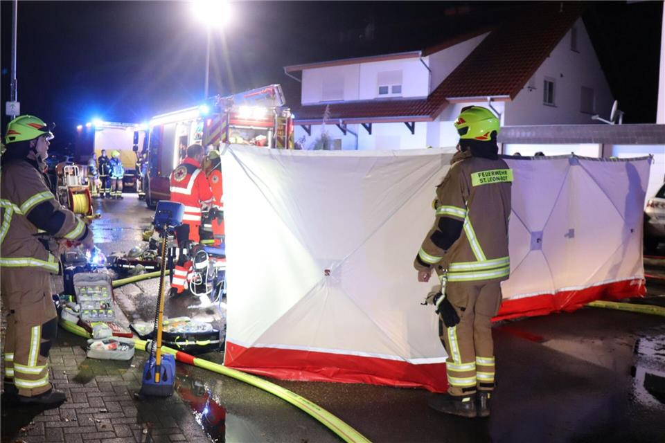 Bei einem Brand in St. Leon-Rot sind zwei Menschen ums Leben gekommen. René Priebe/dpa