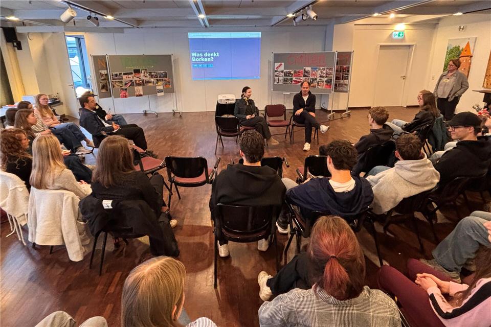 Bei einem „Hackathon“ am 26. März im Vennehof erarbeiteten die Jugendlichen Projekte, wie Borken attraktiver für ihre Altersgruppe werden könnte.