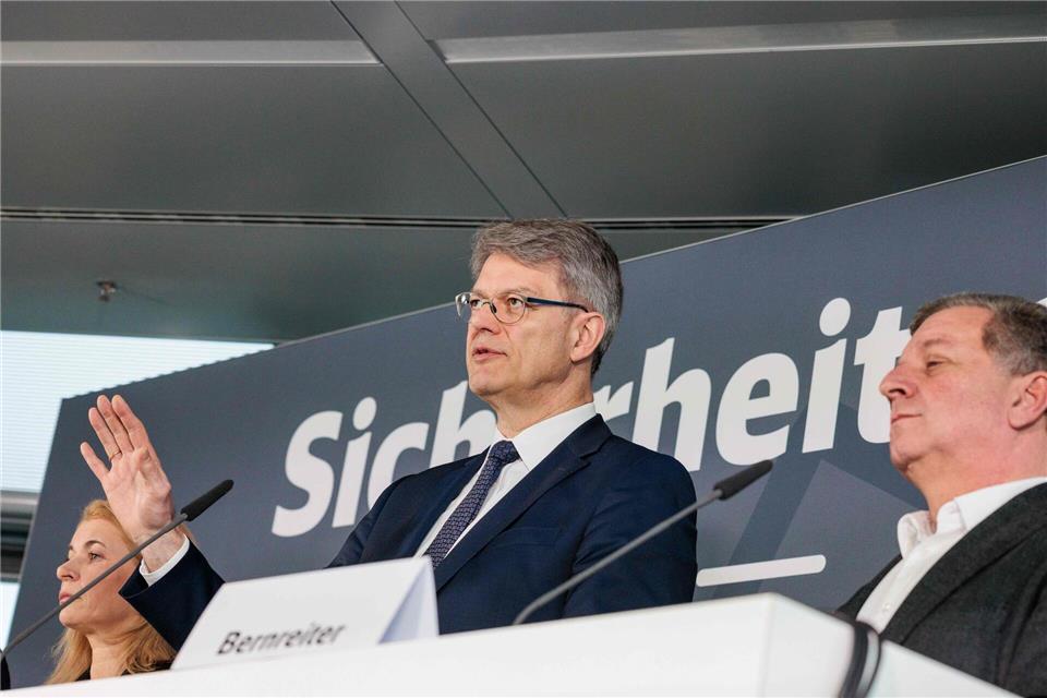 Bei einem Sicherheitsgipfel kurz nach der Tat wurden erste Sicherheitsmaßnahmen vereinbart. (Archivbild)Carsten Koall/dpa