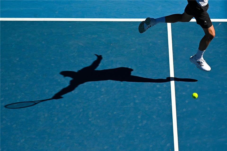 Bei einem Tennis-Turnier in den Vereinigten Arabischen Emiraten kam es zu einer Unterbrechung wegen einer Sicherheitswarnung. (Archivbild)Dean Lewins/AAP/dpa