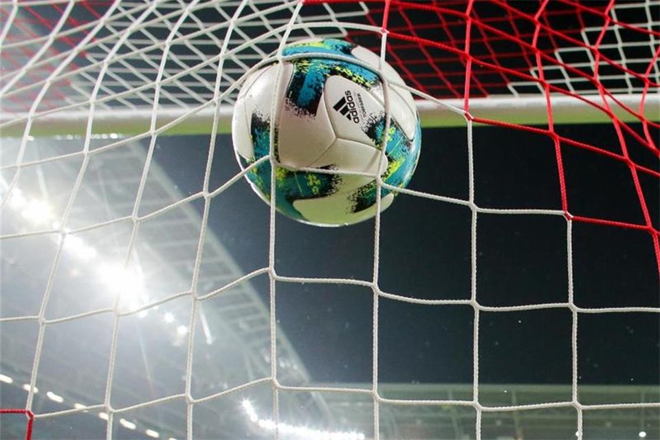 Bei einem Turnier der VR-Bank Westmünsterland kann das Können bei der Fußball-Simulation „Fifa“ bewiesen werden.