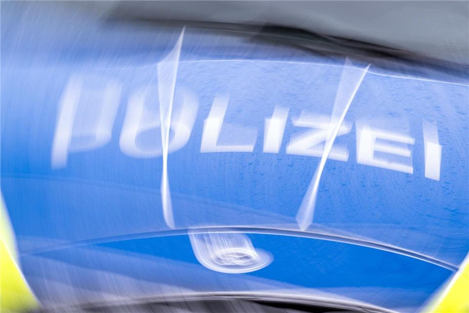 Bei einem Verkehrsunfall ist eine 81-jährige Frau in Uebigau-Wahrenbrück ums Leben gekommen (Symbolbild). Soeren Stache/dpa