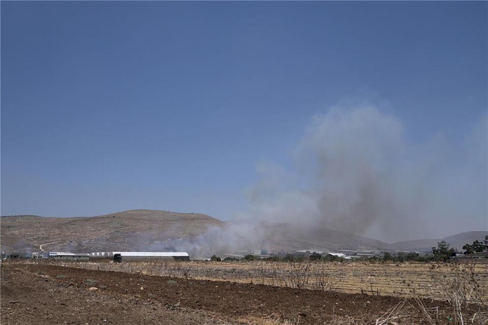 Bei einer bewaffneten Auseinandersetzung in der Nähe eines israelischen Außenpostens hat es mehrere Tote und Verletzte gegeben. (Archivbild)Majdi Mohammed/AP/dpa