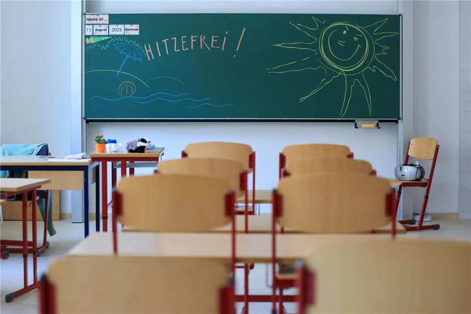 Bei extremer Hitze können einige Schulen schließen. (Symbolbild)Jan Woitas/dpa