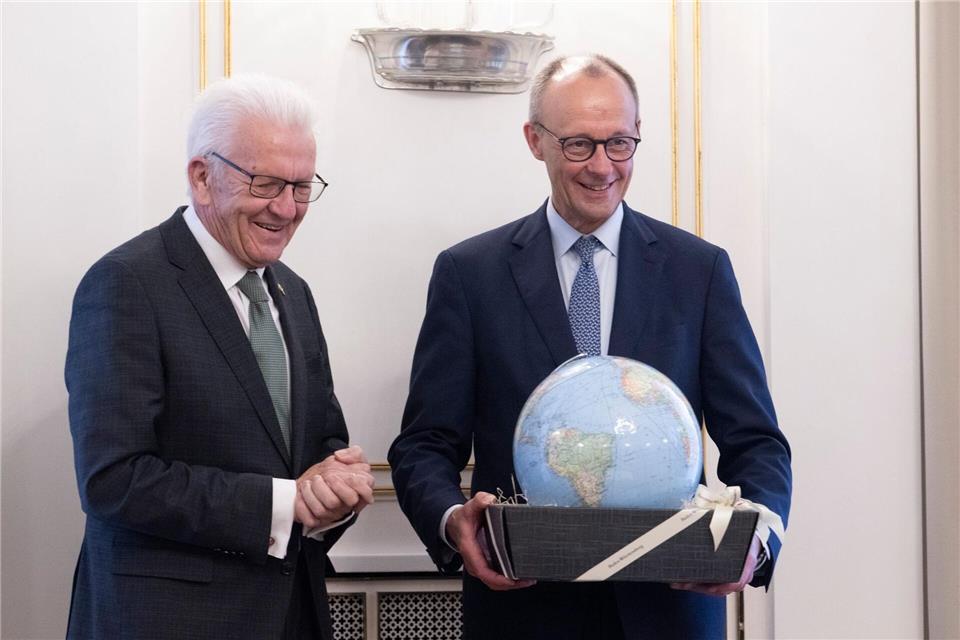 Bei offiziellen Anlässen setzt das Staatsministerium auch externe Fotografen zu Dokumentationszwecken ein. (Foto Illustration) Marijan Murat/dpa