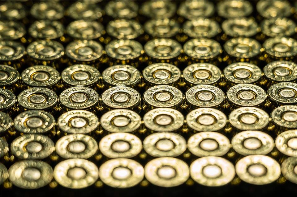 Bei rund der Hälfte der gestohlenen Munition soll es sich um Patronen vom Kaliber 9mm handeln. (Symbolbild)Silas Stein/dpa