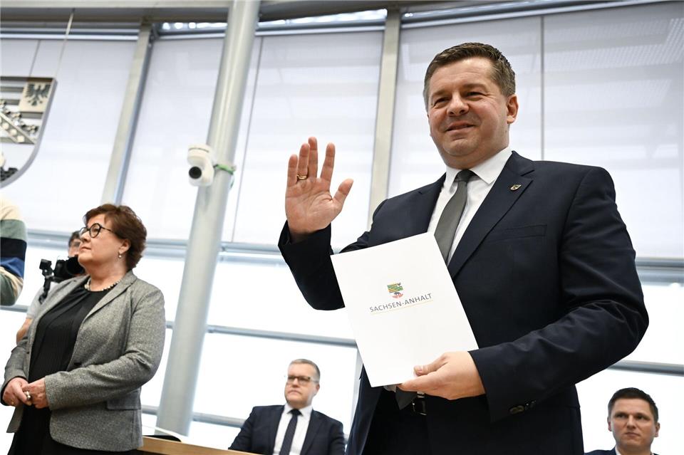 Bei seiner Wahl im Landtag erhielt Schulze auch Stimmen von der Opposition.Hendrik Schmidt/dpa