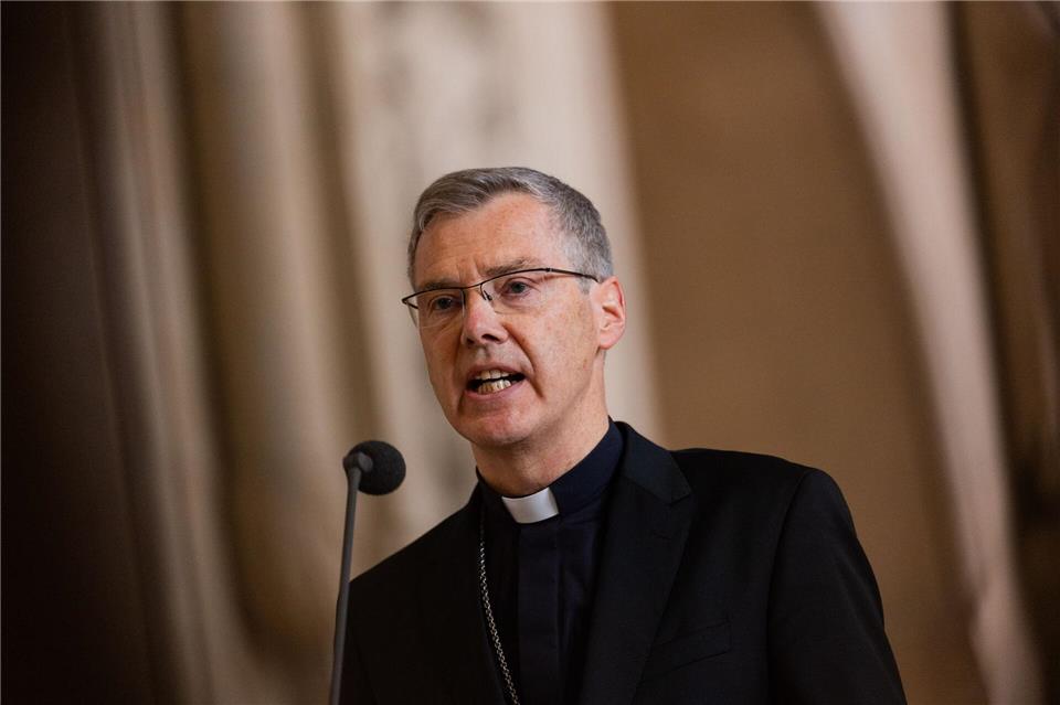 Bei seiner ersten Rede im Dom vor den Gläubigen: Heiner Wilmer.Rolf Vennenbernd/dpa