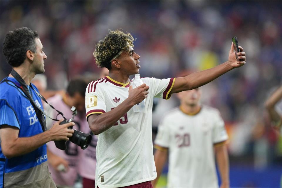 Bei seiner ersten WM direkt im Finale: Lamine Yamal. (Archivbild)Huang Zongzhi/XinHua/dpa