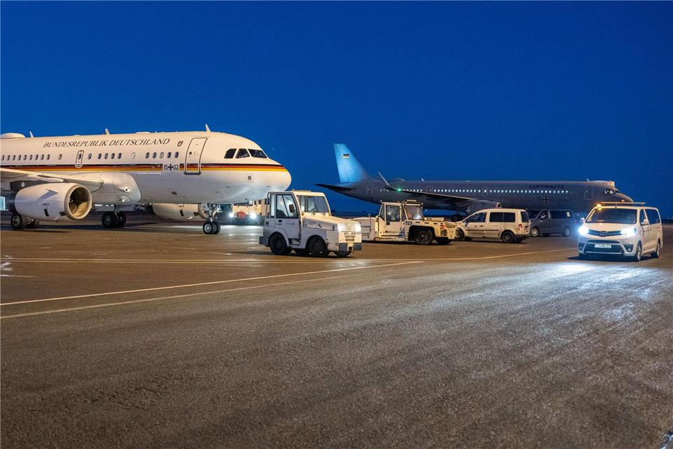 Beide Maschinen hatten den gleichen Weg. Michael Kappeler/dpa