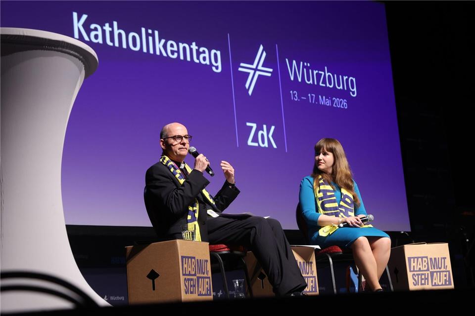 Beide sprachen vor mehr als 1.000 Zuschauern.Karl-Josef Hildenbrand/dpa